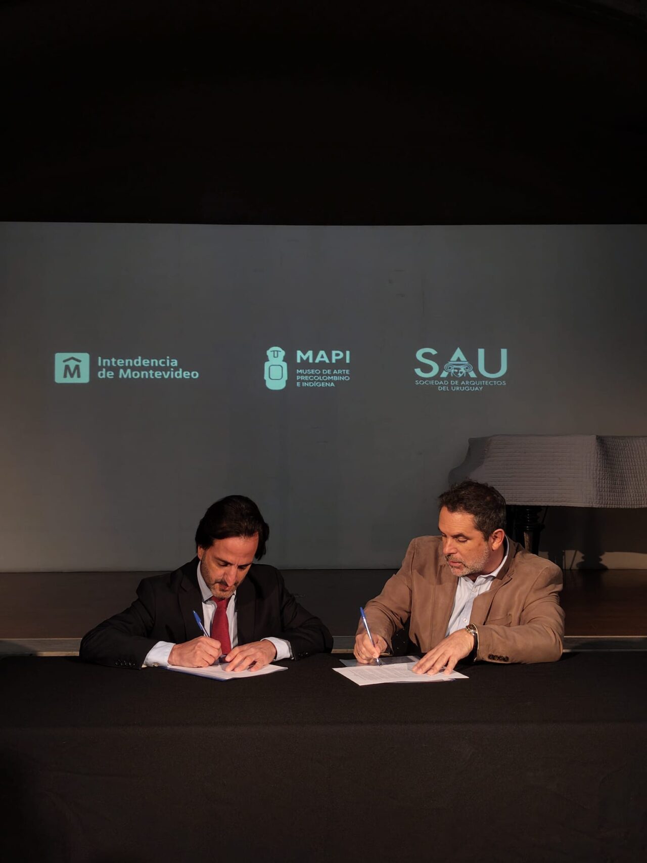 Facundo de Almeida - Arq. Alberto Leira Regueiro